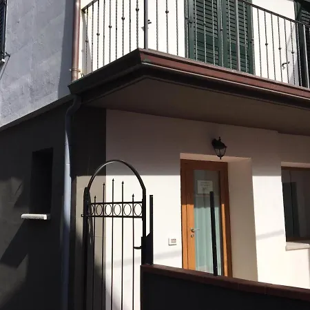 Cav Mameli Aparthotel