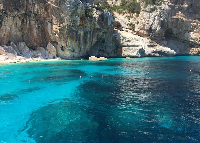 Cav Mameli 公寓式酒店